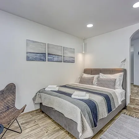 Claudio Pensión Poreč